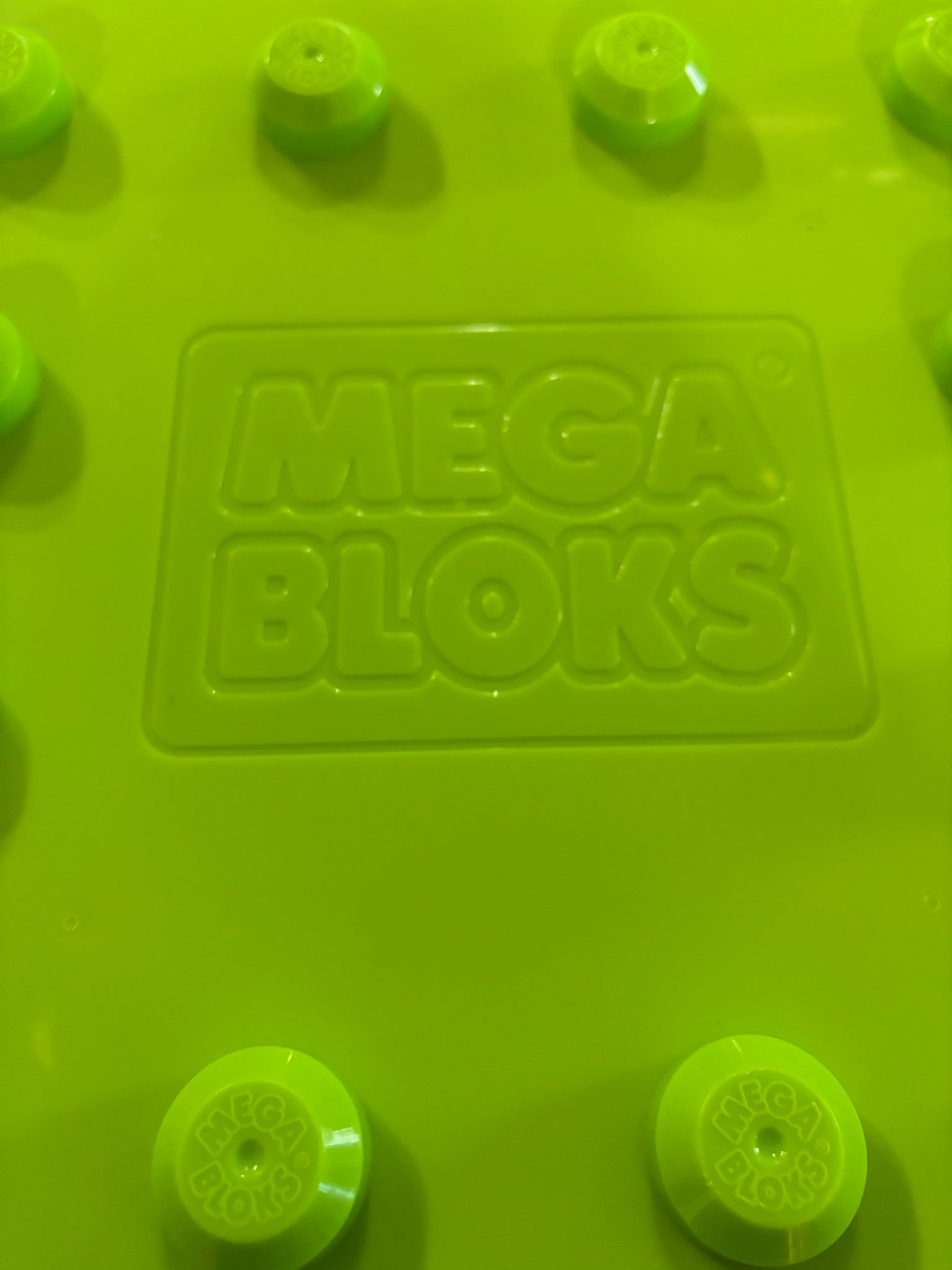 Mega Bloks - 87 pieces and bin!