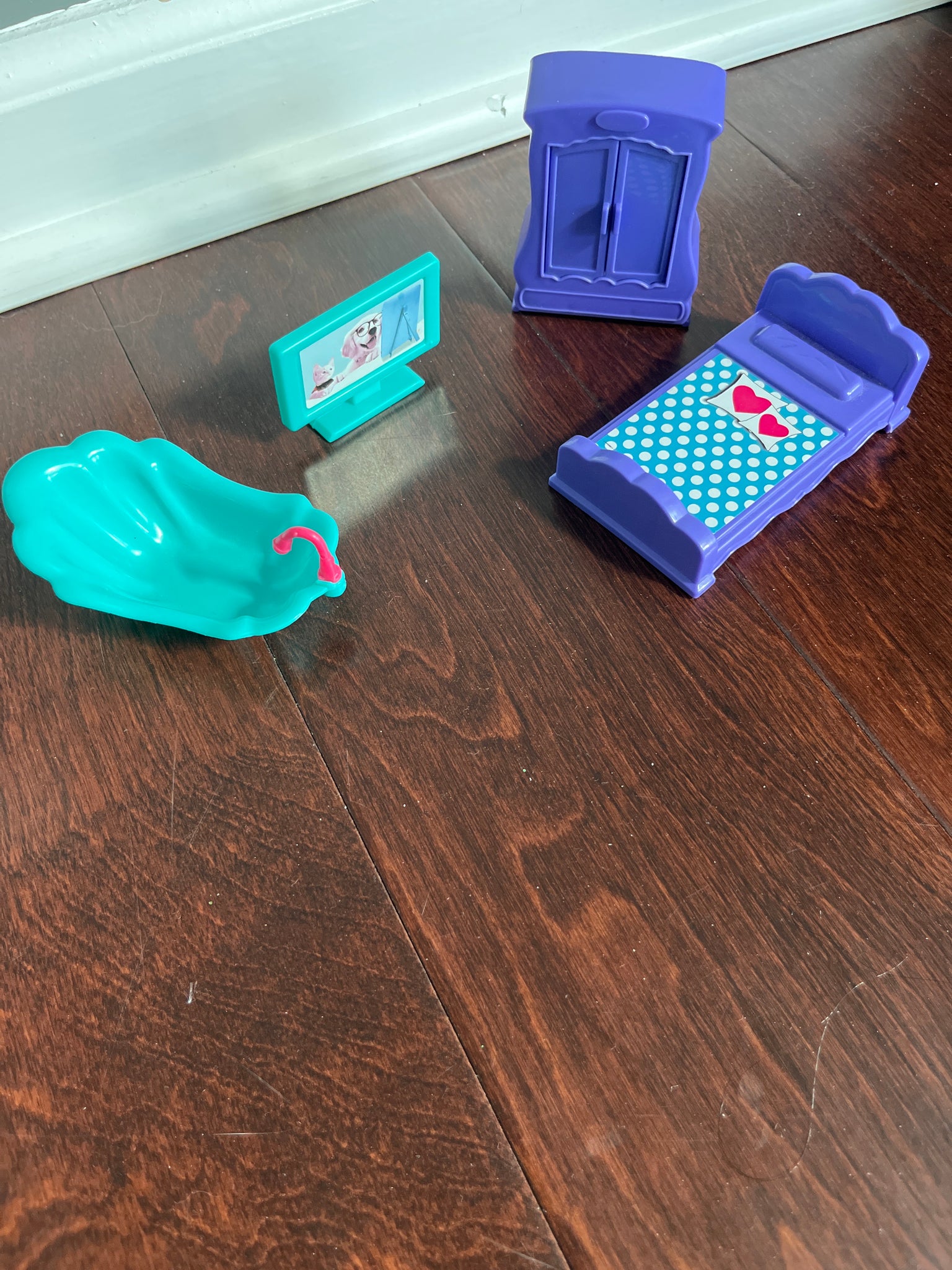 Kid Connection - Dollhouse Play Set Accessories
