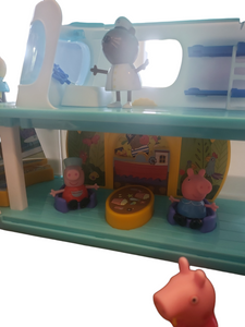 Peppa Pig - Peppa's Cruise Ship with Characters