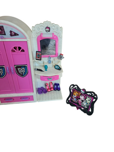 Monster High - Frankie Stein Doll & Room